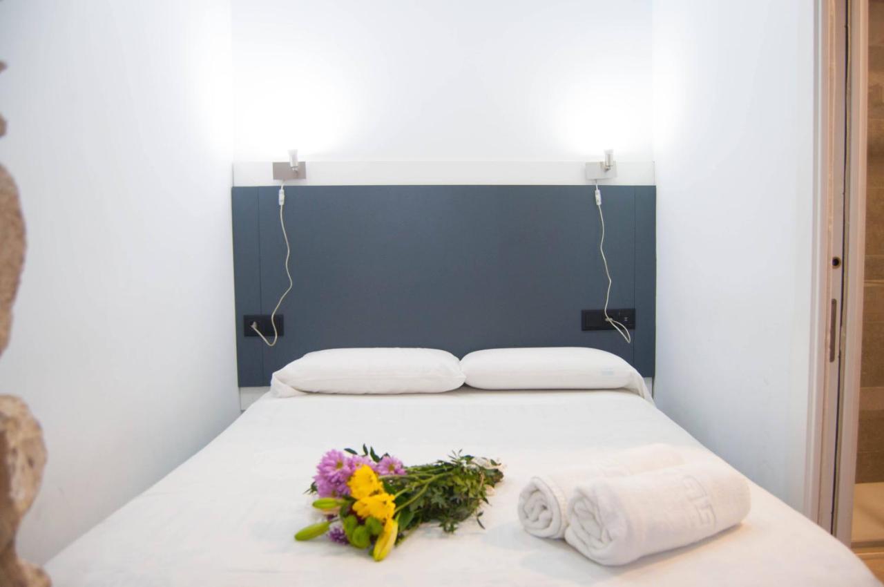 Caleros 8 Estudio - Apartamentos De La Parte Antigua De Caces Eksteriør bilde